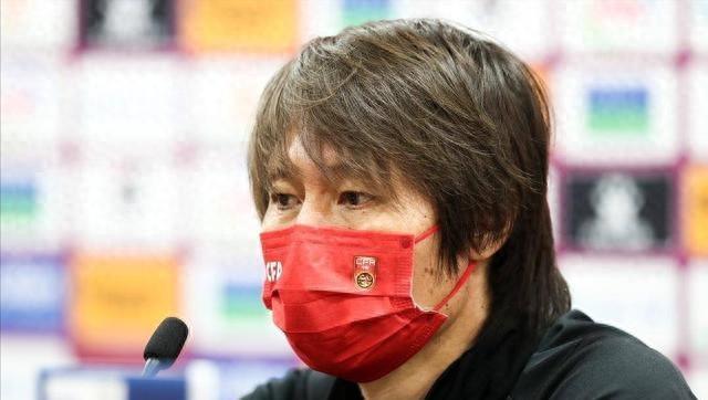 乐鱼体育-善恶终有报！49岁的李铁再传噩耗，终是为自己的贪婪付出代价