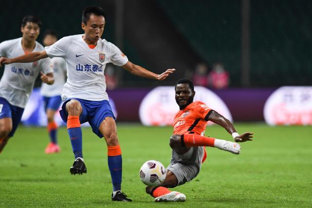 【中超综述】海港回归榜首申花首败 榜尾争天津首胜