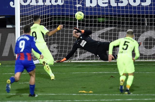 乐鱼体育-【西甲】埃瓦尔门将破门 苏牙梅开 马竞2比1逆转