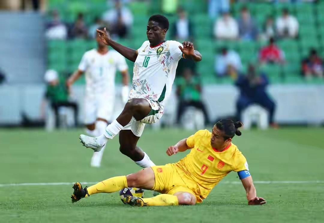 乐鱼体育下载-FIFA系列赛国足0-2憾负喀麦隆 高质量热身赛夯实未来希望